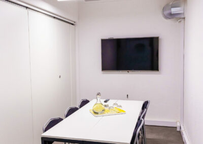 MEETING ROOM,15€/1H, 25€/3H